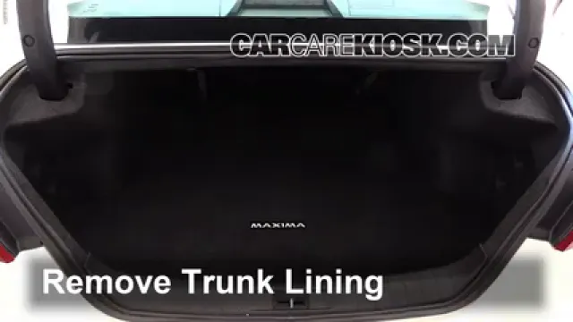 2016 Nissan Maxima SR 3.5L V6 Levantar auto Usar el gato para levantar el auto